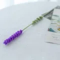 Handgemaakte gehaakte lavendel bloem afgewerkte boeket garen bloemige details weergave - Donkerpaarse lavendel