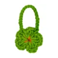Grüne gehäkelte Puppen-Miniumhängetasche, süße handgemachte Klee-Taschenaccessoires. - Vergissmeinnicht Umhängetasche / Knospen Grün