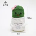 Handgemaakte gehaakte cactuspop met roze strik, emotionele ondersteuning plant speelgoed. - Lange bolcactus in pot met roze strik
