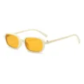 Beiger Rahmen gelbe Gläser quadratische Sonnenbrille, stilvolles kleines Gesicht Design. - Cremefarbener Rahmen Gelbe Linse