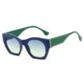 Modische Retro-Katzenauge-Sonnenbrille mit klobigem blauen Gestell und Verlaufsgläsern. - Blauer Rahmen Blau-Gelbe Gläser