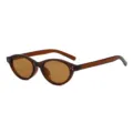 Stilvolle braune ovale Cat-Eye-Sonnenbrille für Damen, kleine Vintage-Sonnenbrille. - Ovale Katzenaugen-Sonnenbrille / Tee Rahmen Tee Gläser