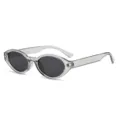 Klare ovale Sonnenbrille mit dunklen Gläsern und UV-Schutz für Damen im Streetwear-Look. - C9 Hellgrauer Rahmen Graue Linse