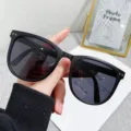 Modische schwarze Oversize Sonnenbrille fur Damen und Herren, UV Schutz Sonnenbrille. - Reguläres Brillenglas (Ohne Etui) / Tintenschwarz