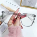 Anti-Blaulicht transparente große Brille für Damen, stilvolle leichte Flachglas Brille. - Leeres Brillengestell (ohne Gläser) / Transparentes Grau