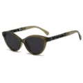 Occhiali da sole cat-eye alla moda per donna con stanghette a catena e montatura elegante. - C2 Montatura Verde Traslucido Lenti Grigio Nero