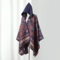Mantella poncho con cappuccio in maglia da donna, scialle etnico tribale abbigliamento. - Piccolo Paisley / Mantello / Blu Marino