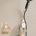 Supporto per soffione doccia a ventosa, staffa da parete regolabile per il bagno. - 1 Pezzo / bianco crema