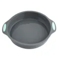 Stampo per torta rotondo in silicone, teglia da forno grigia con manici verdi per cucina. - Disco / Due colori