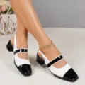 Vista detallada de zapatos Mary Jane de tacón ancho retro francés con estilo elegante. - 36 / Negro y Blanco