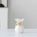 Weiße Keramik Mini Vase, elegante handgemachte rosa Blume Ornament für Heimtisch Dekoration. - 17C