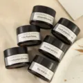 Mini scented candle set in glass jar with black lid portable soy wax candle for travel - White Peach Oolong