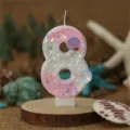 Farbverlauf rosa blaue Nummer 8 Geburtstagskerze mit Glitzer und Perlen Deko für Kuchen. - Zahl 8 / Verlauf Rosa