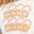 Set van 8 houten baby kledingkastverdelers met gegraveerde maten voor babykamer - Bowknot Wave Pattern Style / 8 Piece Set (18*8cm) / Natuurlijke houtkleur