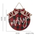 Panneau suspendu en bois rond de Noël avec motif à carreaux nœud et texte merry 32cm - Signe Merry