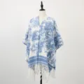 Blue and white printed shawl for women, stylish tassel hem poncho for autumn and spring. - Traditional Scene Light Blue