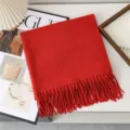 Sciarpa invernale in lana rossa tinta unita con frange calda morbida elegante donna moda - Rosso