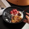 Matte black ceramic yogurt bowl, 8-inch cereal and fruit salad bowl for daily breakfast use. - 8 inch / Matte Black
