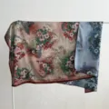 Sciarpa quadrata in seta floreale stile cinese, scialle bicolore variante 140x140cm. - Tessuto a doppia faccia - A18