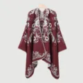 Femme hiver cape en tricot châle motif floral ethnique avant ouvert vêtements d'extérieur - Écharpe fendue / Rouge Vin