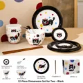 Joli ensemble de vaisselle en céramique chat mignon pour deux avec bols, assiettes et cuillères. - Service 12 pièces « Chat mignon » (Noir) en coffret cadeau