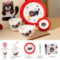 Joli service de vaisselle en céramique pour chat avec assiettes, bols, tasses et baguettes rouges. - Service 6 pièces - Chat mignon - Rouge - Coffret cadeau