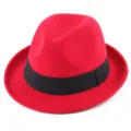 Chapeau fedora classique en laine rouge avec bande noire, élégant chapeau de jazz vintage. - M (56-58cm) / Rouge