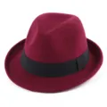 Chapeau fedora classique en feutre de laine pour femme avec bande noire, style britannique. - M (56-58cm) / Bordeaux