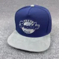 Gorra de béisbol plana azul y gris con un elegante bordado estilo hip hop urbano - Ajustable / Gorra azul de visera plana - BARBER