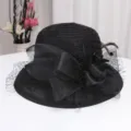 Chapeau de soleil noir élégant pour femmes en dentelle avec un grand nœud pour l'été. - M (56-58cm) / Noir