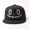 Detalle gorra hip-hop negra, diseño cara de monstruo bordado, visera plana. - Ajustable / Expresión divertida - visera plana negra