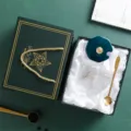 Ensemble cadeau élégant de tasse à café en verre avec couvercle et cuillère dorée. - Couvercle Diamant + Cuillère + Boîte Cadeau / Vert