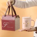 Rosa Keramik Kaffeetasse mit Geschenkbox süßes Katzen Design Wassertasse für Büro und Zuhause - Mit Deckel Löffel Kleine Geschenkbox / Rosa