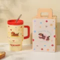 Süße Dackel Keramik Tasse mit Deckel und Strohhalm, große Kaffeetasse als Geschenk. - Große Kapazität / Rot