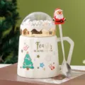 Weihnachts Keramik Tasse mit Deckel und Weihnachtsmann Löffel, festliche Kaffeetasse. - 401-500ml / Weiß