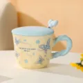 Süße Schmetterlings Keramiktasse mit Deckel und Löffel, ästhetische Kaffeetasse für zu Hause. - Becher + Deckel + Löffel / Blau