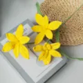 Fiore giallo lavorato all'uncinetto fatto a mano composizione floreale bouquet decorazione casa - Giallo