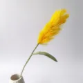 Handgemachte gehäkelte gelbe Salbei Blume gestrickte Pflanze für schöne Heimdekoration SKU - Goldgelb