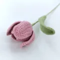 Handgehäkelte rosafarbene Tulpenblüte fertige gestrickte Blumen Heimdekor Geschenk - Lila Serie B