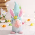 Lindo muñeco de gnomo de Pascua de peluche con orejas de conejo, decoración de mesa. - Azul