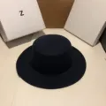 Chapeau cloche en feutre de laine plat bleu marine, fedora style britannique vintage femme. - Réglable (55-60cm) / Noir