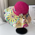 Chapeau de soleil rose boho avec large bord imprimé coloré, chapeau de paille idéal. - Taille unique / Rose Fuchsia Rond