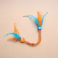 Giocattolo per gatti corda elastica piuma con palline soffici colorate per gattini. - Arancione