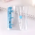 Cubierta de carpeta transparente de 3 anillas con anillas metálicas azules y botón a presión. - Azul