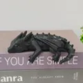 Resin dragon figurine black sleeping dragon statue for desktop bookshelf home decoration - Winged Book-Climbing Dragon / Black