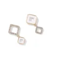 Chics boucles d'oreilles carrées doubles avec strass scintillants et émail blanc. - Style Losange