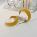 Retro gelbe Samt Creolen Ohrringe für Damen, vintage übergroße modische Ohrschmuck. - Kurkuma