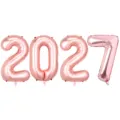 Nahaufnahme glänzender roségoldener Zahlen 2027 Folienballons für Party und Dekoration. - Rosengold 2027 / 16 Zoll