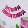 Banniere danniversaire rose holographique avec drapeaux en queue de poisson pour fete. - Banderole de fanions rouge rose avec dorure anglaise