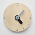Détail d'horloge murale en bois minimaliste, style scandinave silencieux pour la déco. - Gris et noir (piles non incluses)